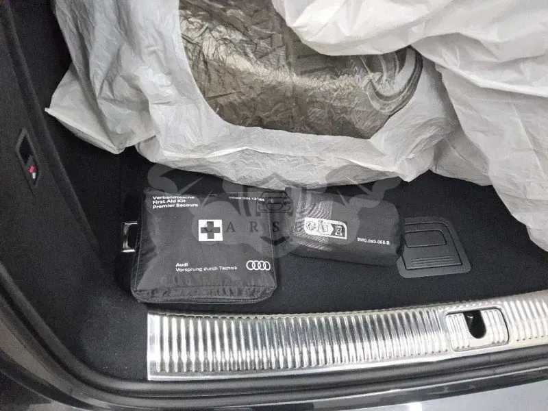 Audi A4 Avant 35 TDI S Line 2024