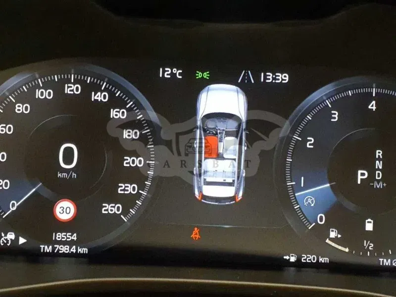 Volvo XC40 B4 Plus Dark 2022