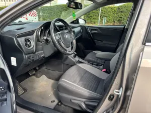 Toyota Auris Touring Sports 1.8i Active 2016