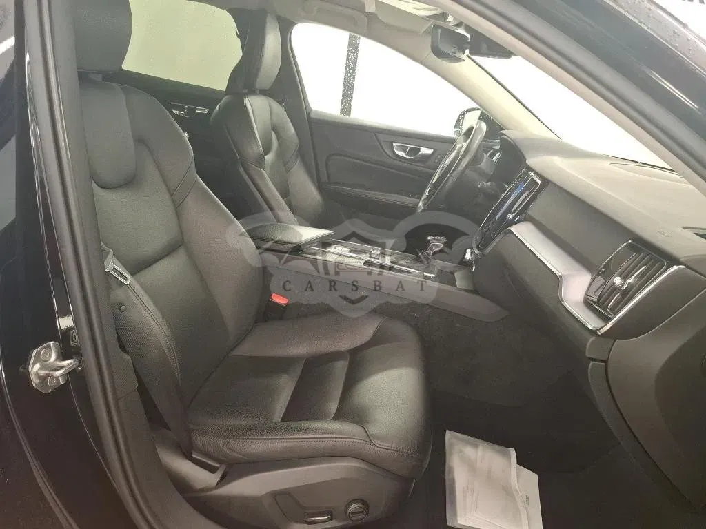Volvo V60 D4 Momentum 2018
