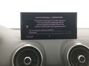 Audi Q2 30 TDI Business 2022