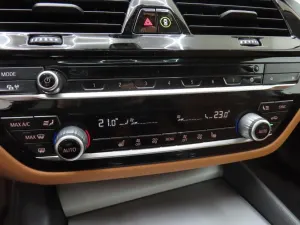 BMW 5 Series Touring 520i Business 2021