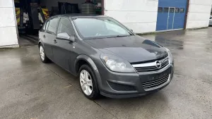 Opel Astra 1.7 CDTI 2012