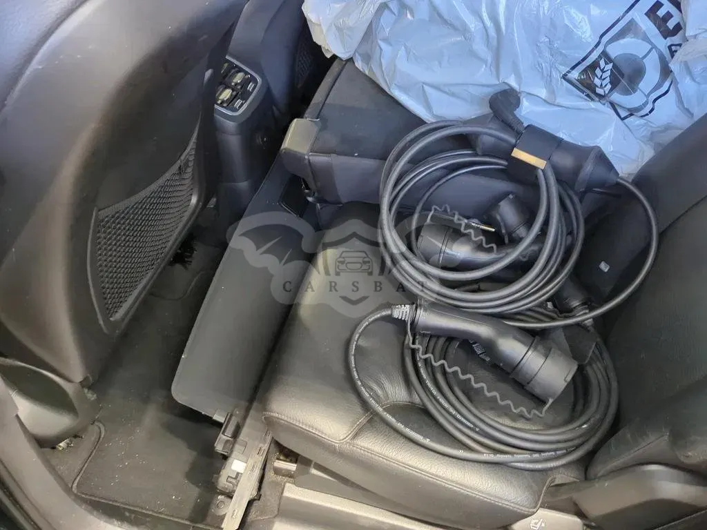 Volvo XC90 T8 2021