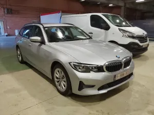 BMW 3 Series Touring 330e Lounge 2020