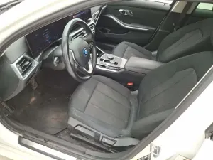 BMW 3 Series Touring 320e 2023