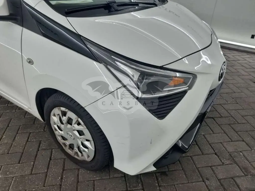 Toyota Aygo 1.0 VVT-i X-Play 2022