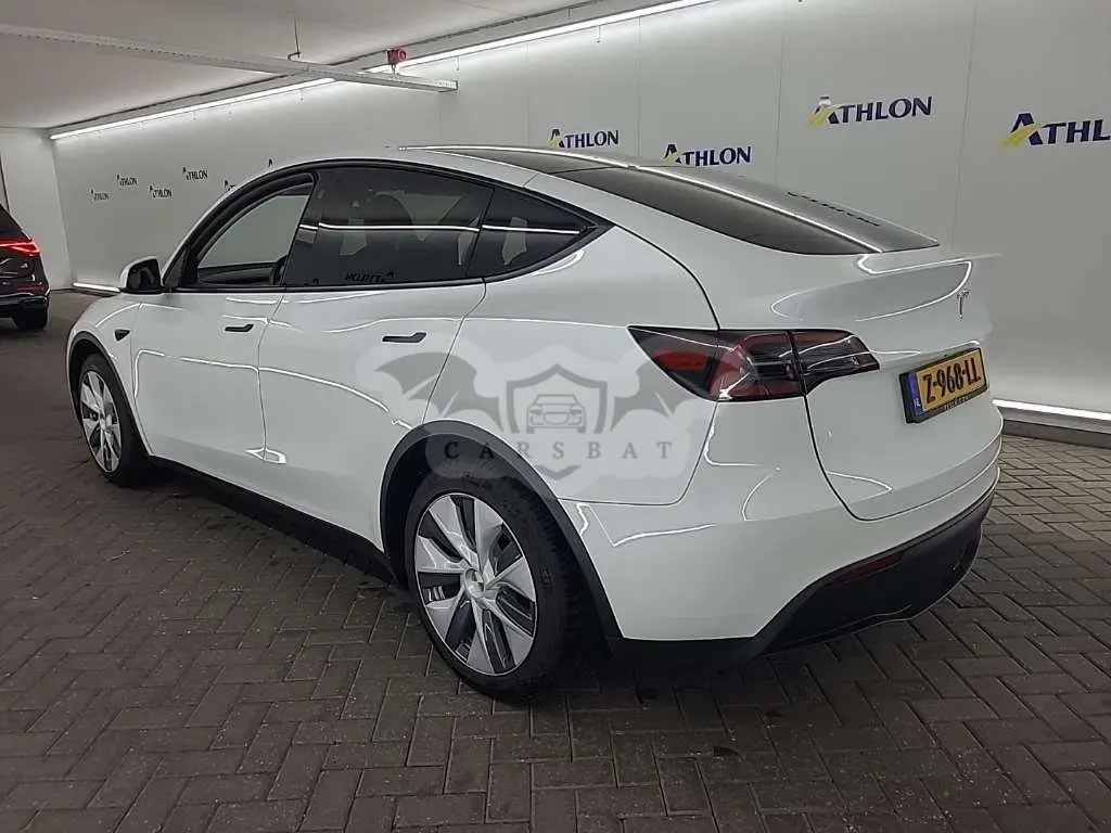 Tesla Model Y Long Range 2024