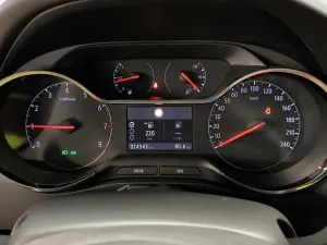 Opel Crossland Elegance 2024