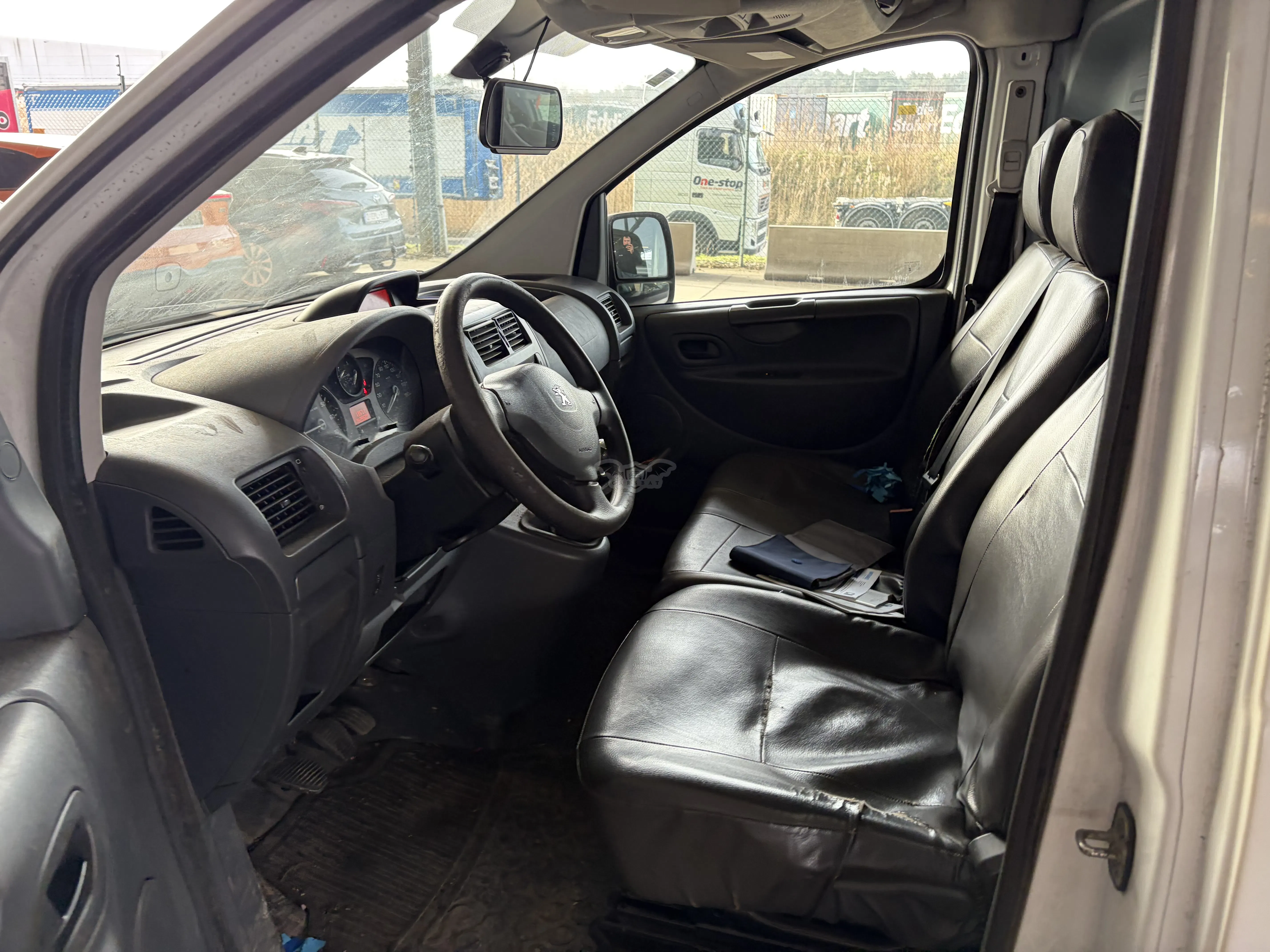 Peugeot Expert L2H1 2.0 HDI 2016