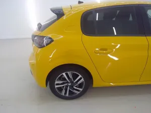 Peugeot 208 1.2i Allure 2022