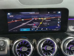 Mercedes-Benz GLB 200d 2023