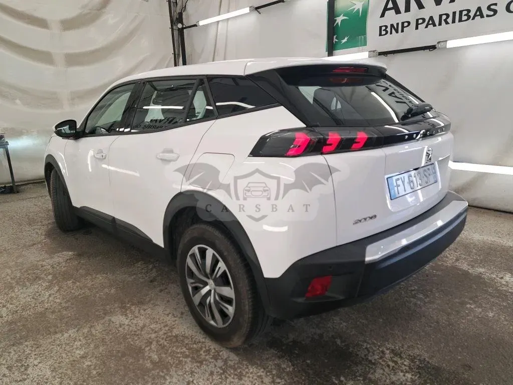 Peugeot 2008 1.2i Active Business 2021