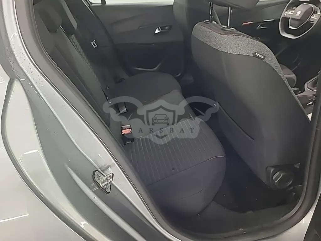 Peugeot 208 1.2i Active Pack 2022