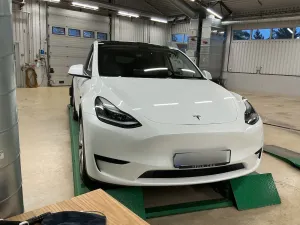 Tesla Model Y 60 kWh 2024