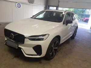Volvo XC60 Plus Dark 2024