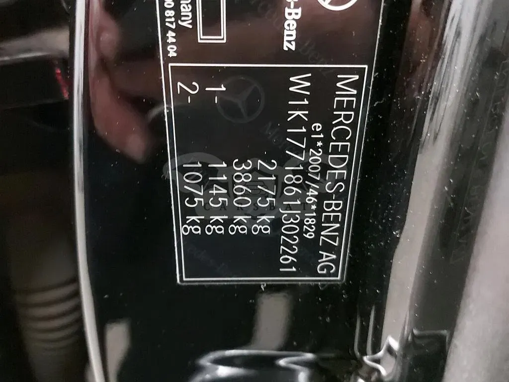 Mercedes-Benz A 250e Business Solution 2021