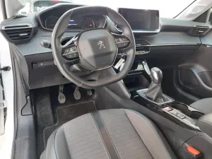 Peugeot 208 1.2i Allure 2022