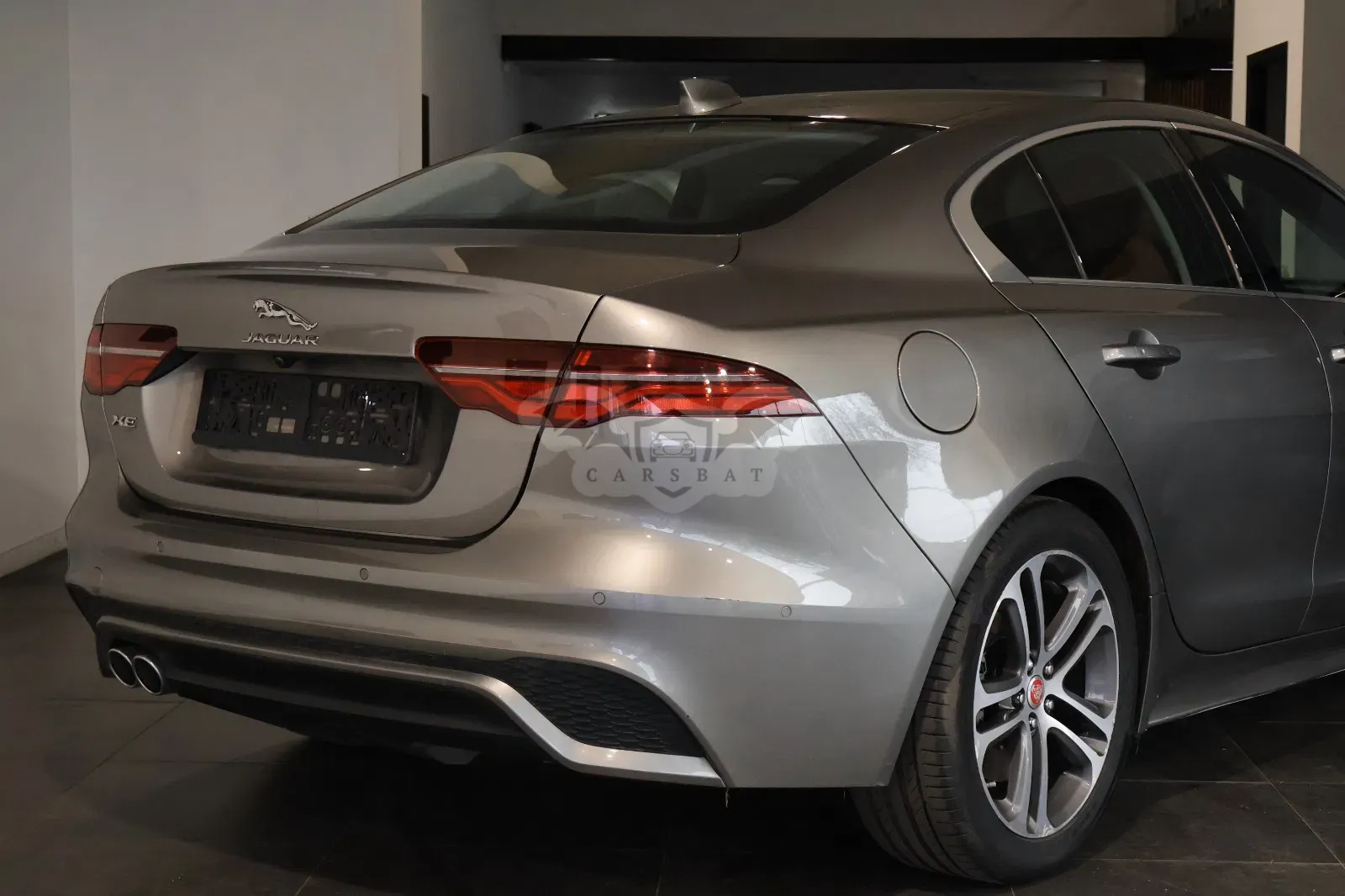 Jaguar XE 2.0 2021