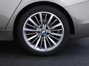 BMW 3 Series Touring 318i Luxury 2018