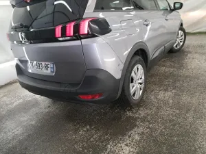 Peugeot 5008 1.2i Active Business 2020