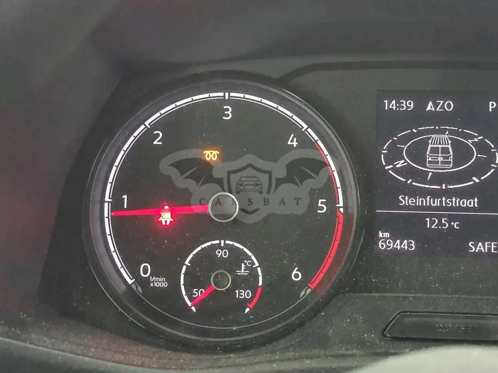 Volkswagen Transporter L2H1 2.0 TDI 2021