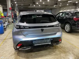 Peugeot 308 1.2i Allure 2022
