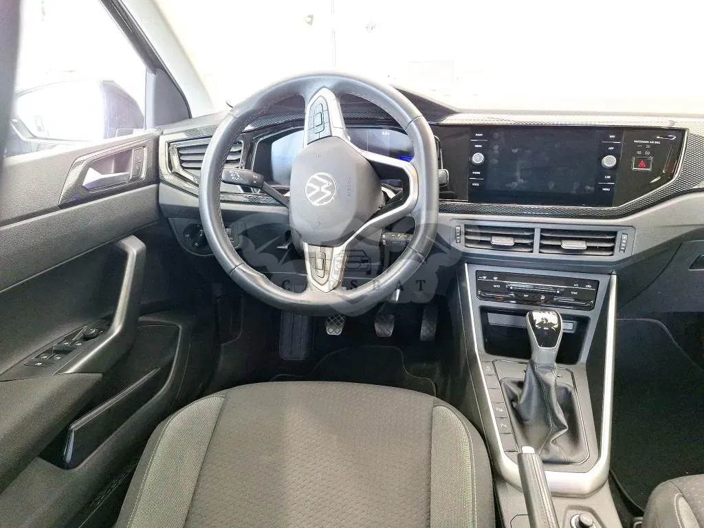 Volkswagen Polo 1.0 TSI Life Business 2024