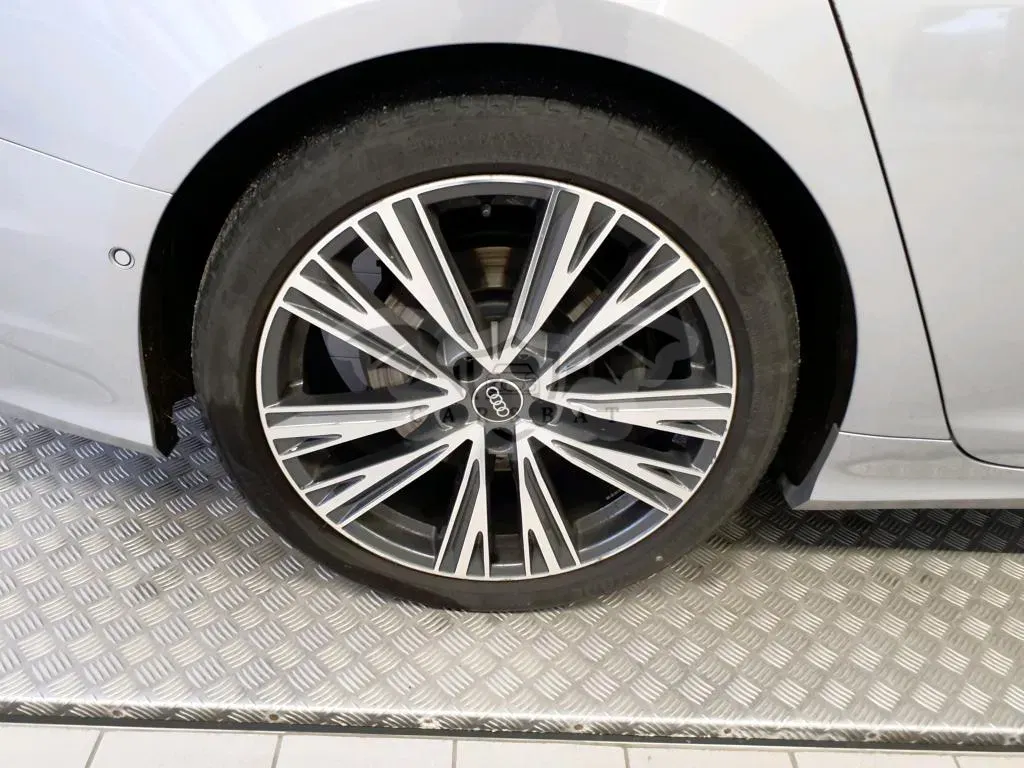Audi A6 Avant 55 TFSI Sport 2022