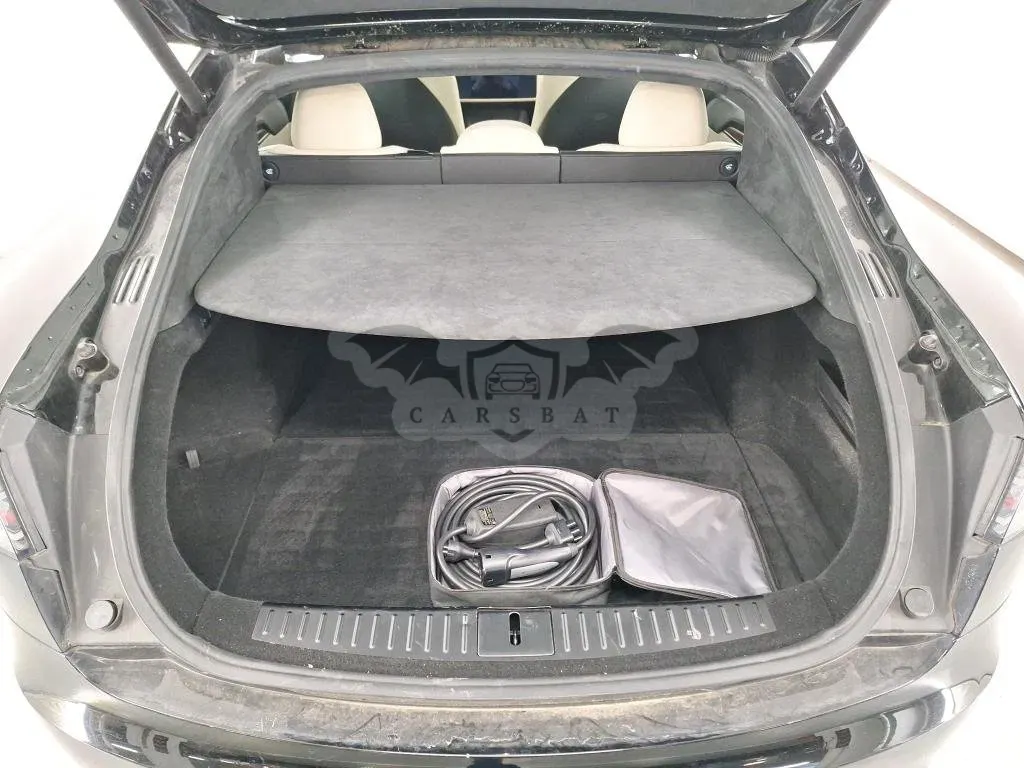 Tesla Model S 2024