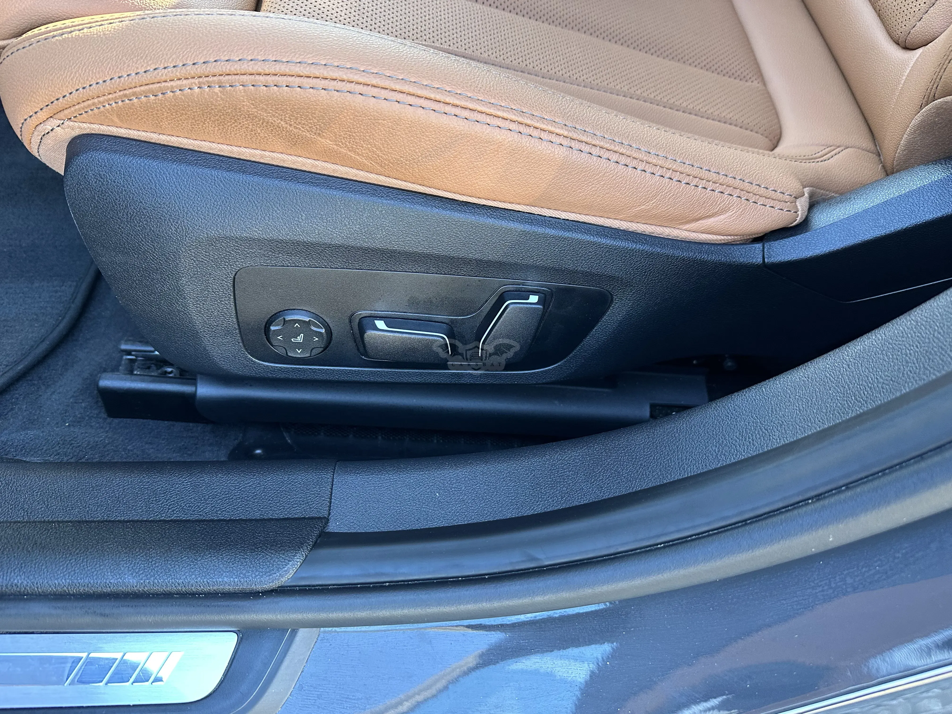 BMW 3 Series Touring 330e 2024