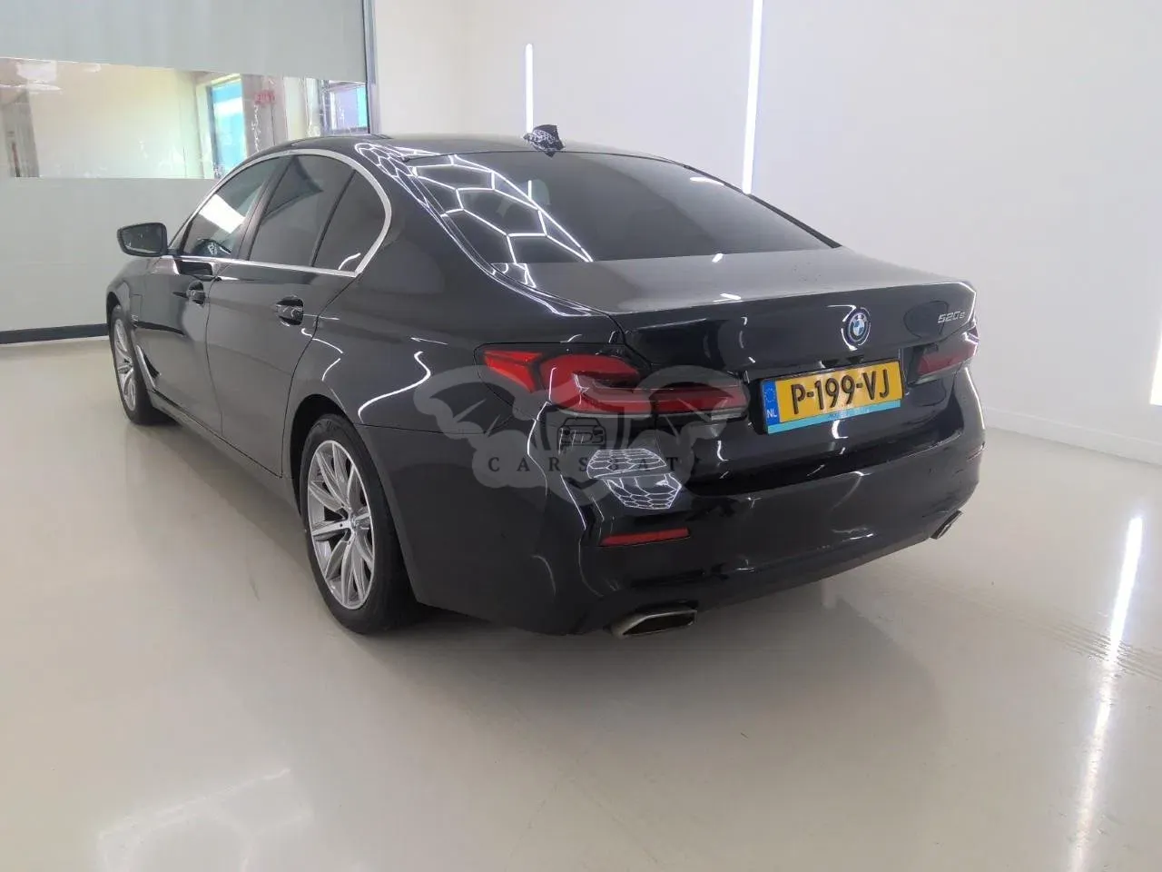 BMW 5 Series 520e Business 2022