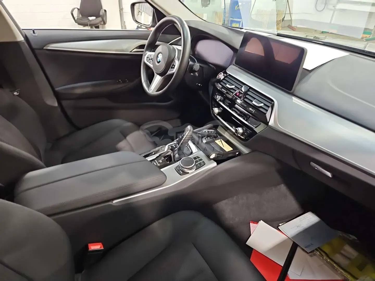 BMW 5 Series Touring 530d 2021
