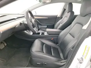 Tesla Model 3 Standard Range Plus 2022