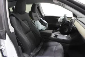 Tesla Model Y 60 kWh 2024