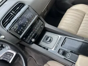 Jaguar F-Pace 2.0d Prestige 2017