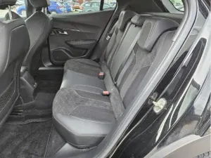 Peugeot 2008 1.2i GT 2021