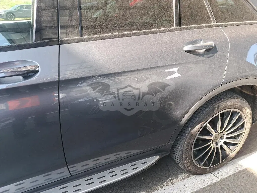 Mercedes-Benz GLC 300de AMG Line 2021