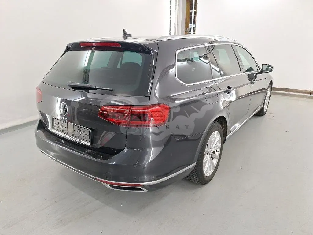 Volkswagen Passat Variant GTE 1.4 TSI Business 2022
