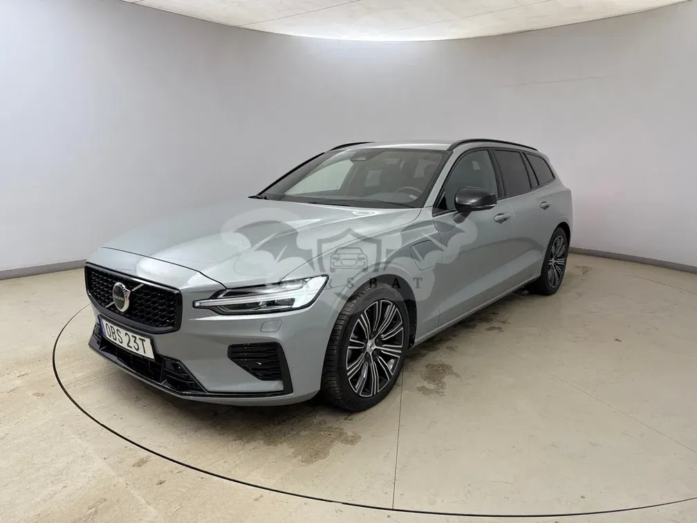 Volvo V60 T6 R-Design 2023
