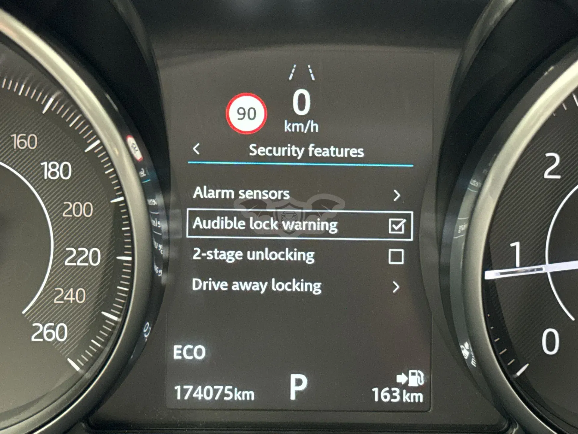 Jaguar E-Pace 2.0d R-Dynamic 2019