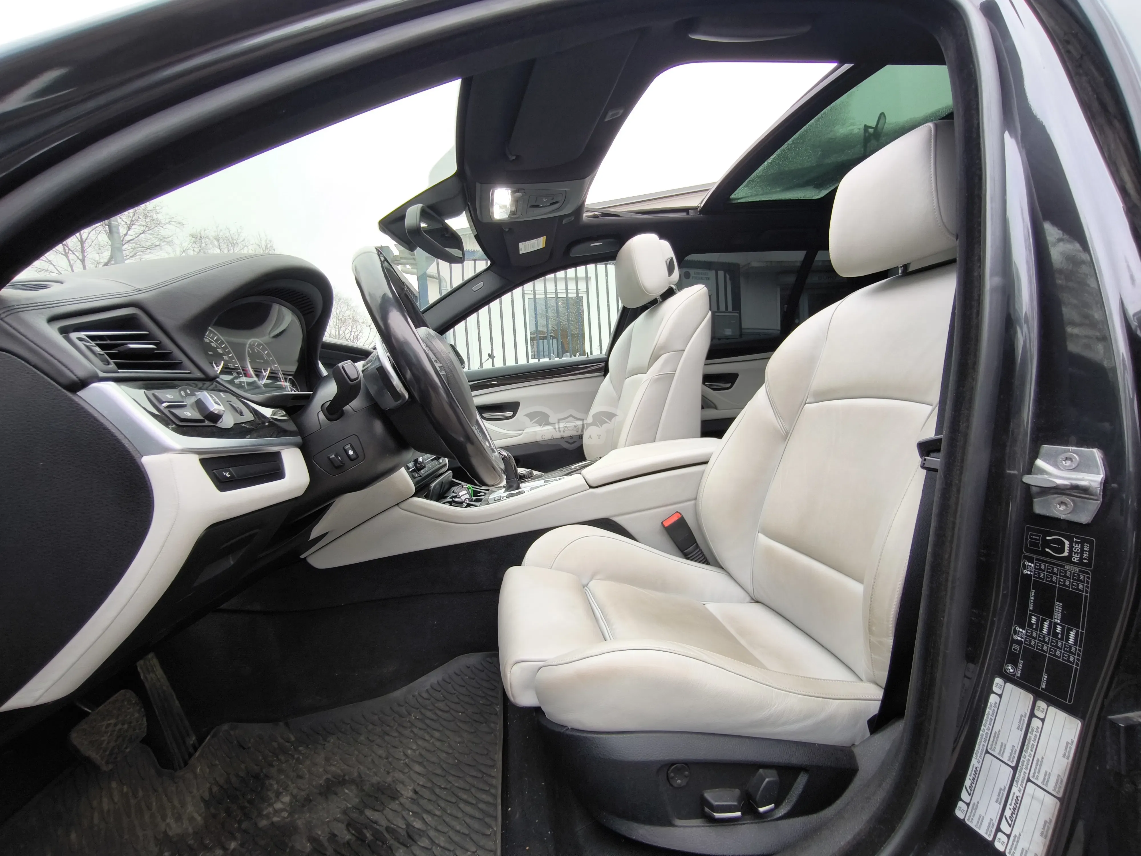 BMW 5 Series Touring 550i M Sport 2012