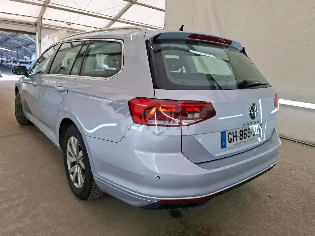 Volkswagen Passat Variant 2.0 TDI Business 2022