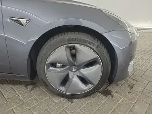 Tesla Model 3 Standard Range Plus 60 kWh 2020