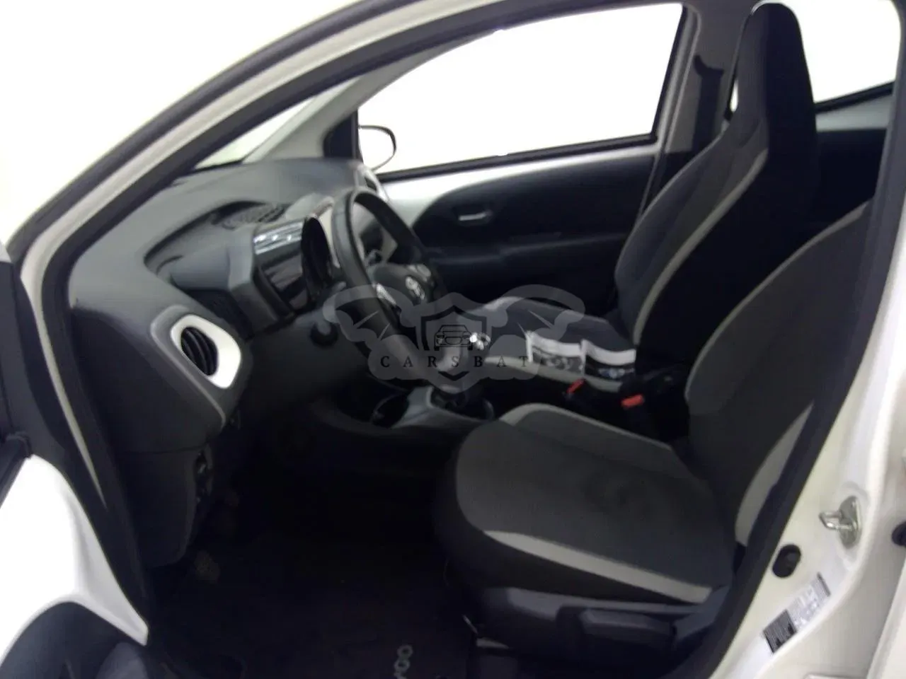 Toyota Aygo 1.0 VVT-i X-Play 2021