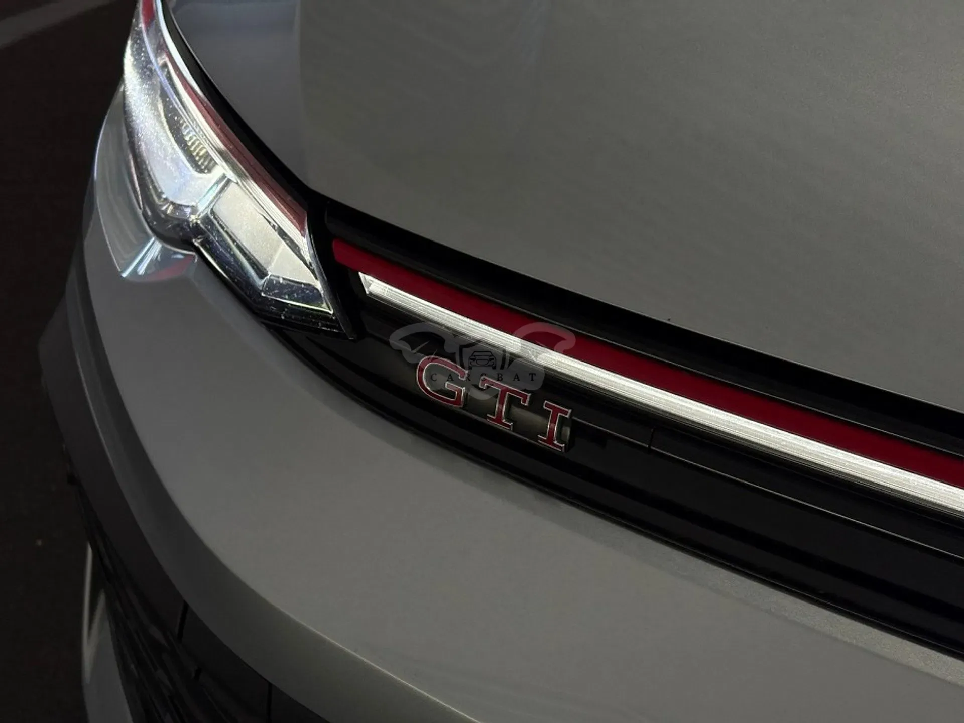 Volkswagen Golf GTI 2.0 TSI 2024