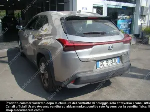 Lexus UX Business 2021