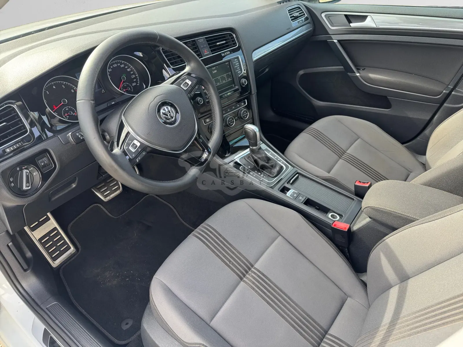 Volkswagen Golf 1.4 TSI Highline business R 2017