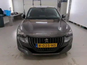 Peugeot 208 1.2i Active 2022