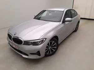 BMW 3 Series 330e Lounge 2019